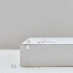 Jewel: earpins white pearl foto 1