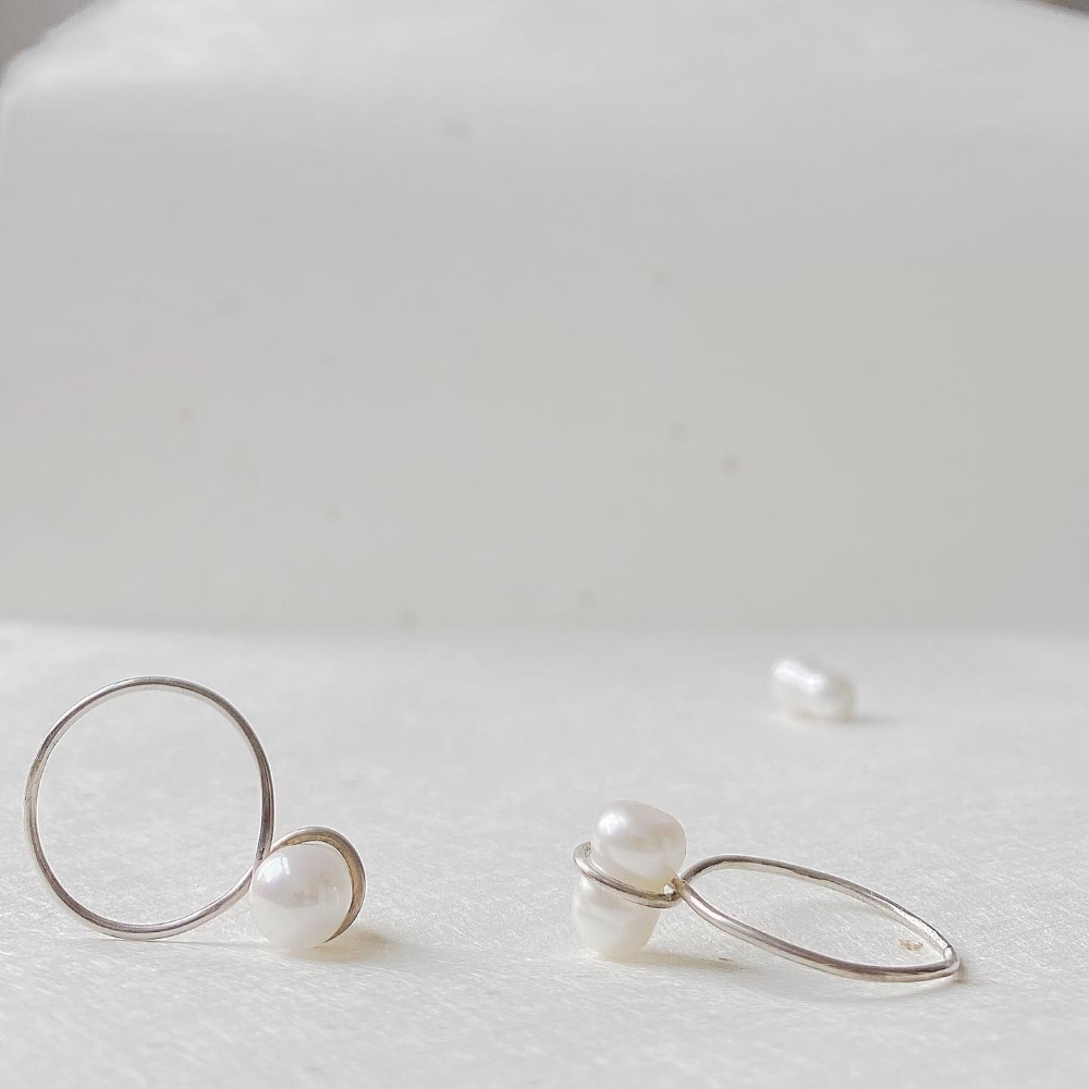 Jewel: peanut pearl ring