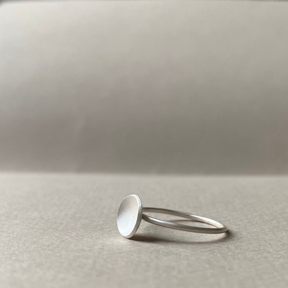 Jewel: ring silver bowl