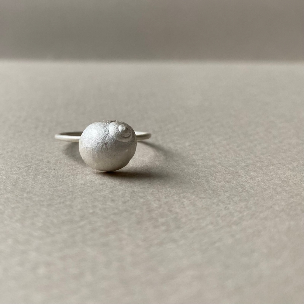 Jewel: ring silver snail shell