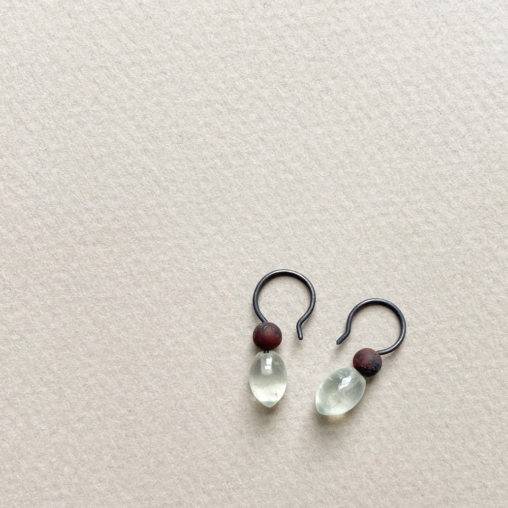 Jewel: earrings prehnite