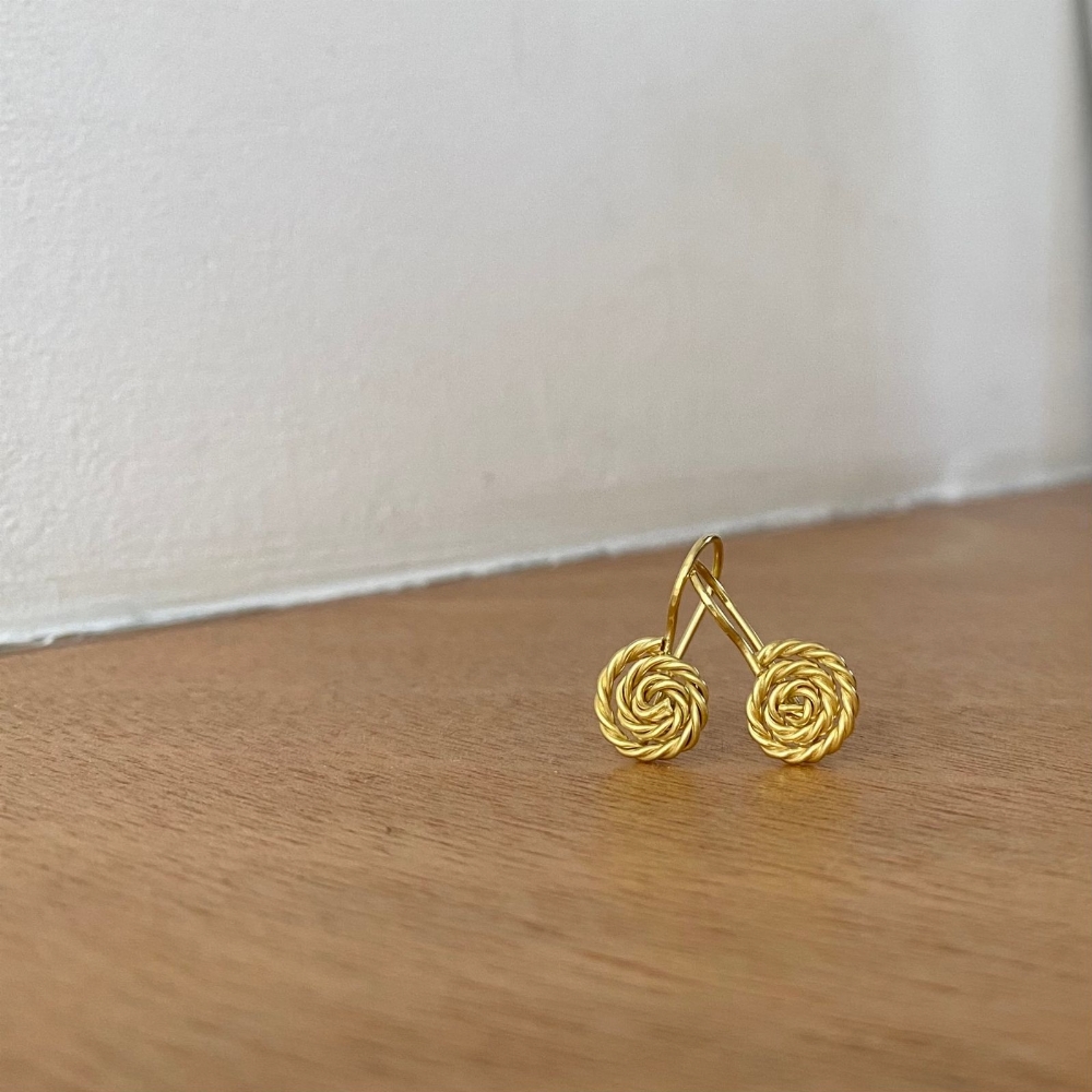 Jewel: earrings remolino gold